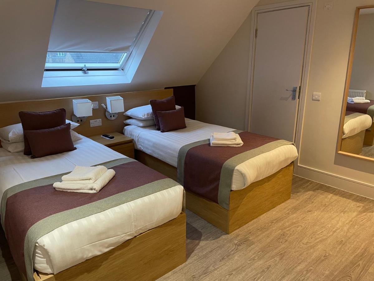 Holtwhites Hotel Enfield Buitenkant foto