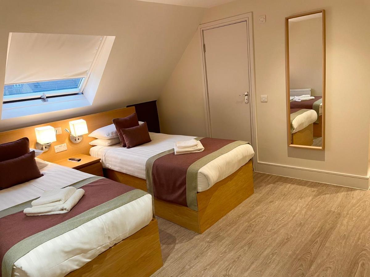 Holtwhites Hotel Enfield Buitenkant foto