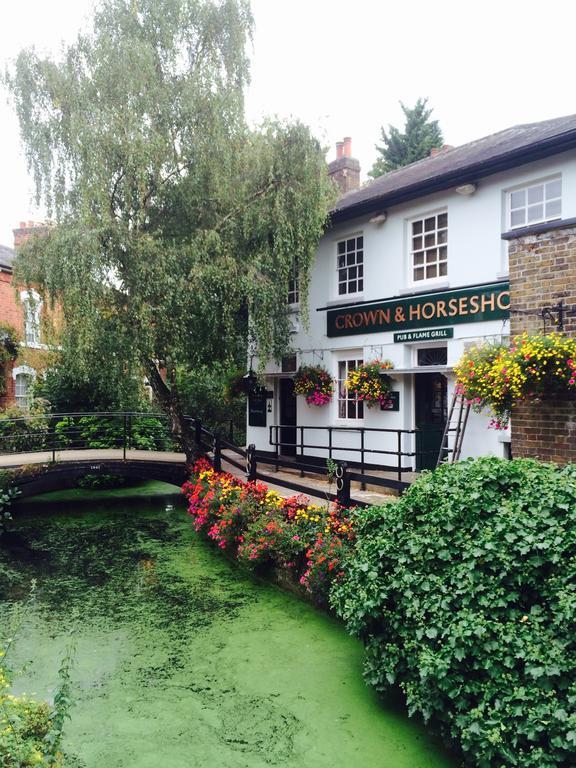 Holtwhites Hotel Enfield Buitenkant foto