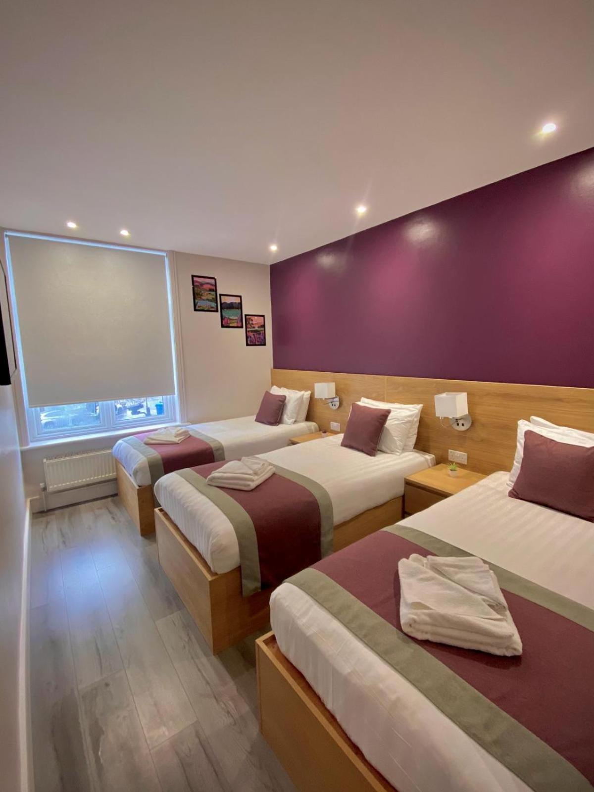Holtwhites Hotel Enfield Buitenkant foto